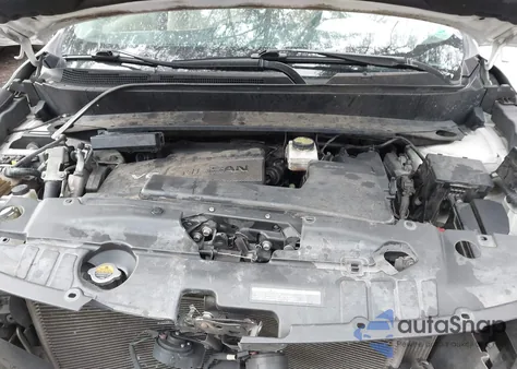 2017 Nissan Pathfinder S z USA, uszkodzony, nr VIN 5N1DR2MM4HC632635